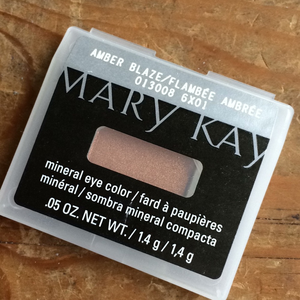 Mary Kay Mineral Eye Color in Amber Blaze